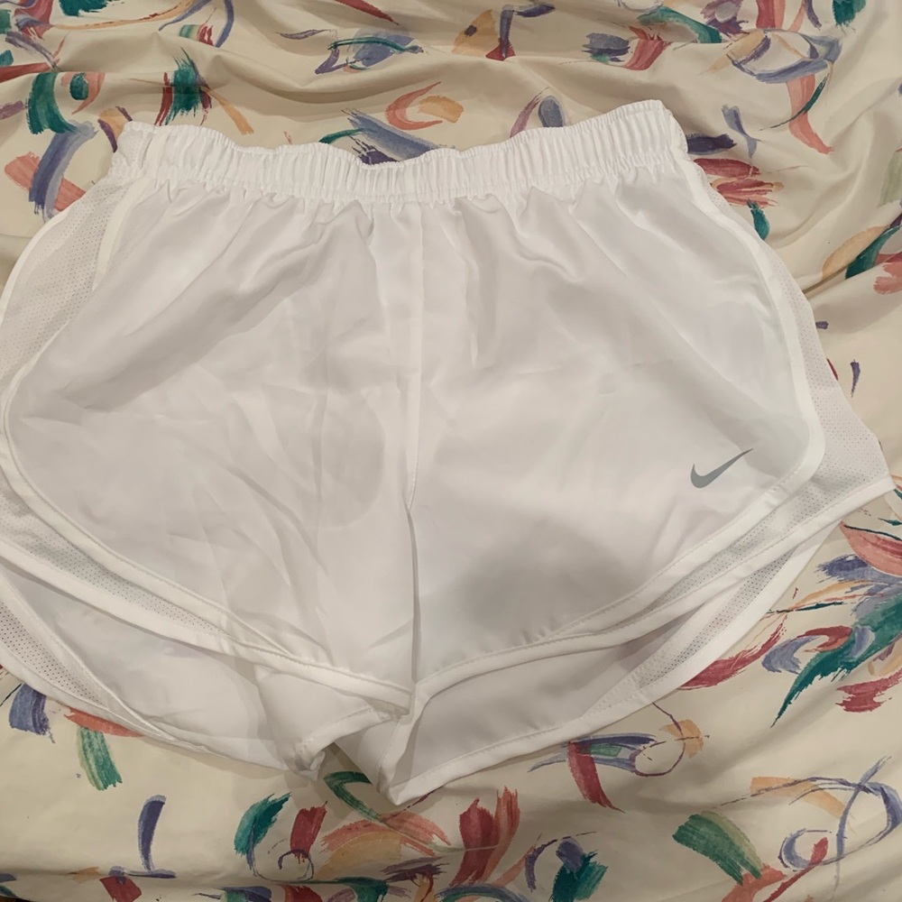 white nike running shorts